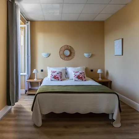 L'oustal Del Barry Otel